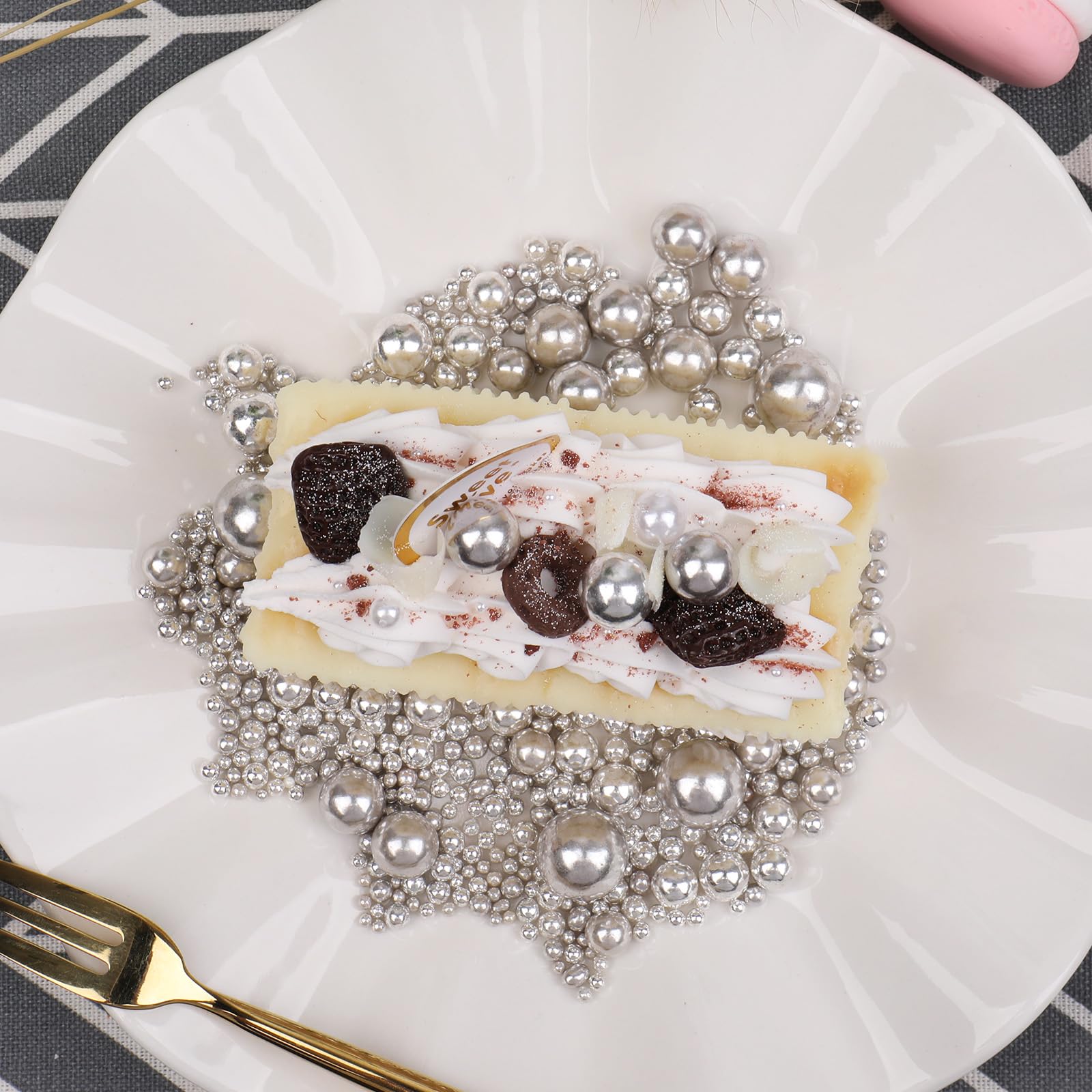 【5-piece set】Silver Pearl Sprinkles Edible Sugar Pearls 4.6oz*5
