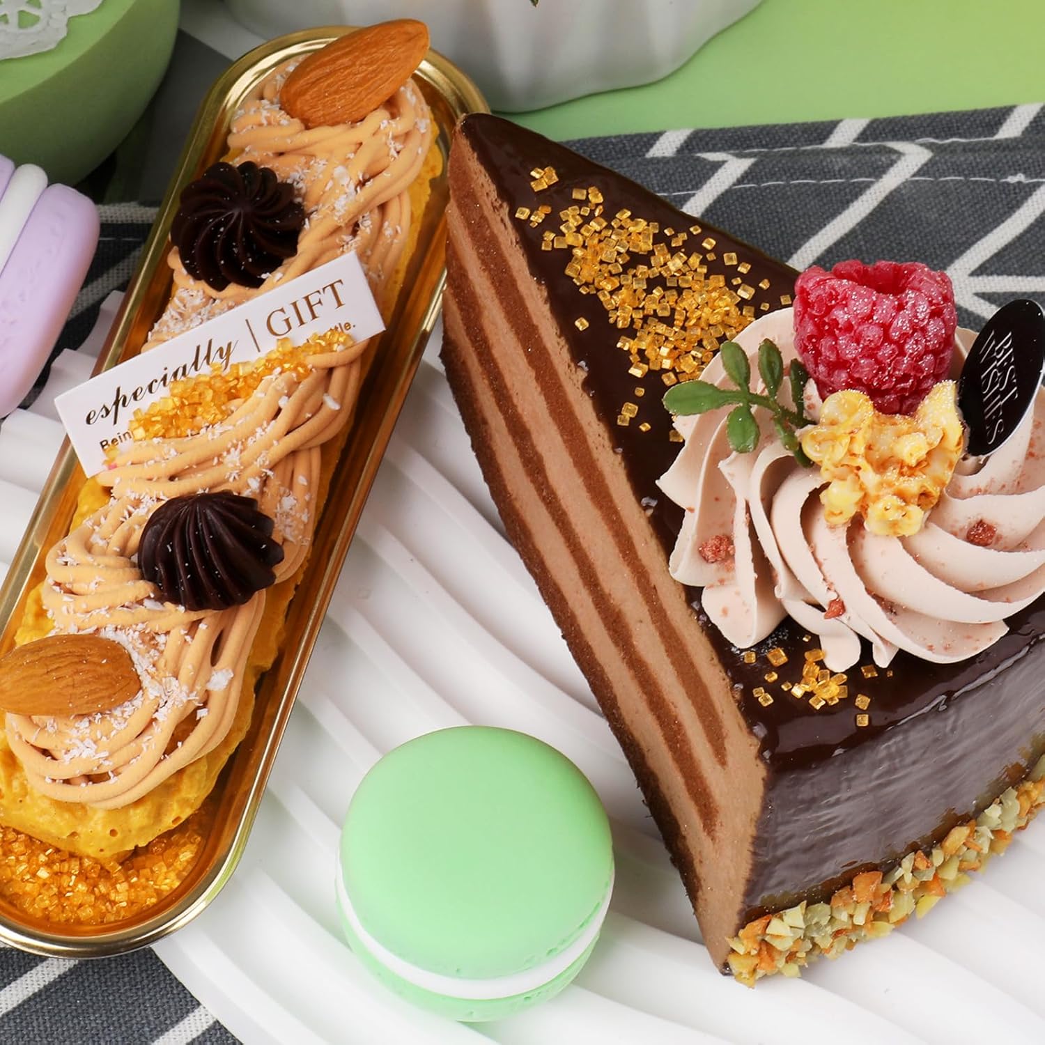 Sanding Sugar Crystals, 4.6 oz Edible Sparkling Sugar for Baking Topping, Cupcakes, Cookies, Ice Cream & Cake Decorating, Wedding Shower Party Christmas Valentines Supplies - Image 4