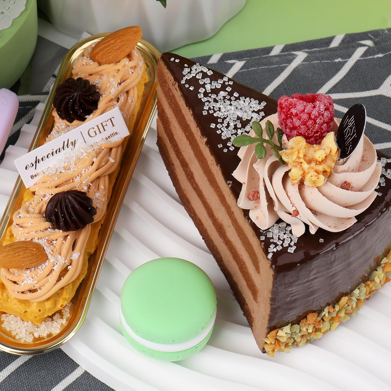 Sanding Sugar Crystals, 4.6 oz Edible Sparkling Sugar for Baking Topping, Cupcakes, Cookies, Ice Cream & Cake Decorating, Wedding Shower Party Christmas Valentines Supplies - Image 8