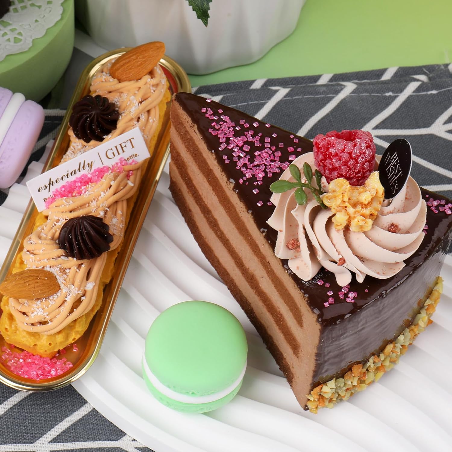 Sanding Sugar Crystals, 4.6 oz Edible Sparkling Sugar for Baking Topping, Cupcakes, Cookies, Ice Cream & Cake Decorating, Wedding Shower Party Christmas Valentines Supplies - Image 12